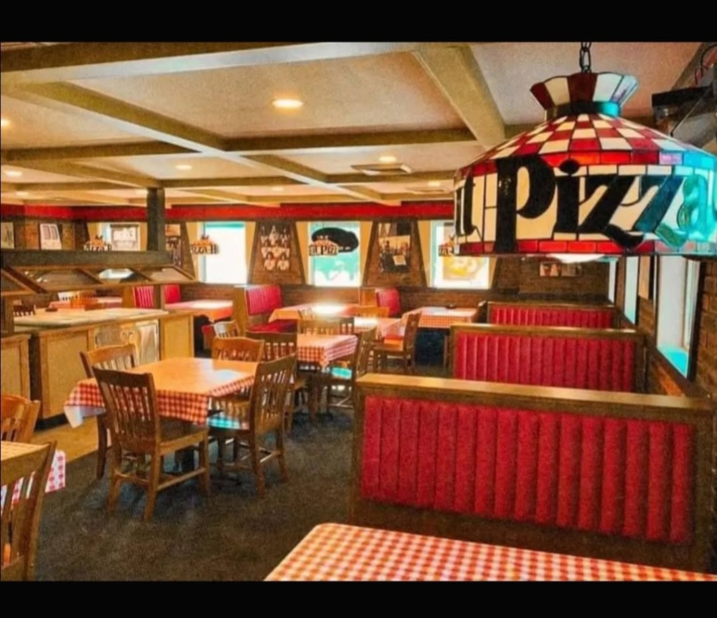 Pizza Hut Interior